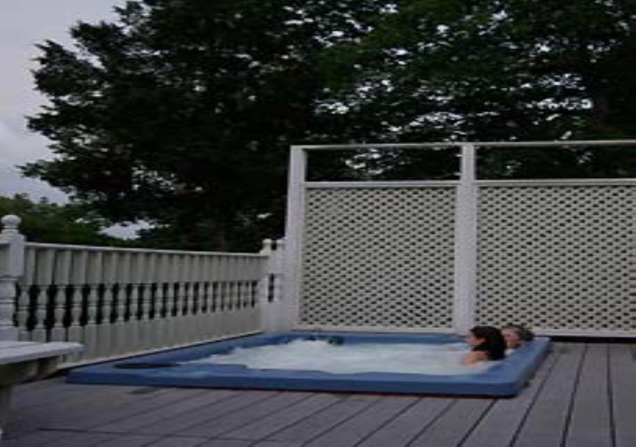 Plain & Fancy Bed & Breakfast Ironton Exterior foto